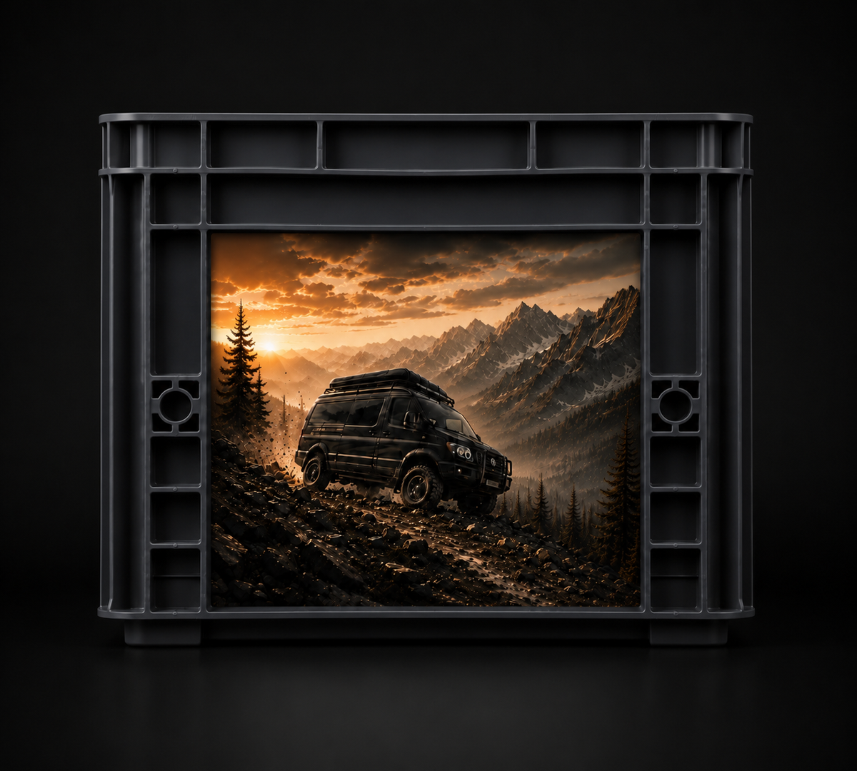 Graue Auer Eurobox mit Offroad-Bergmotiv auf Premium-Digitaldruckfolie