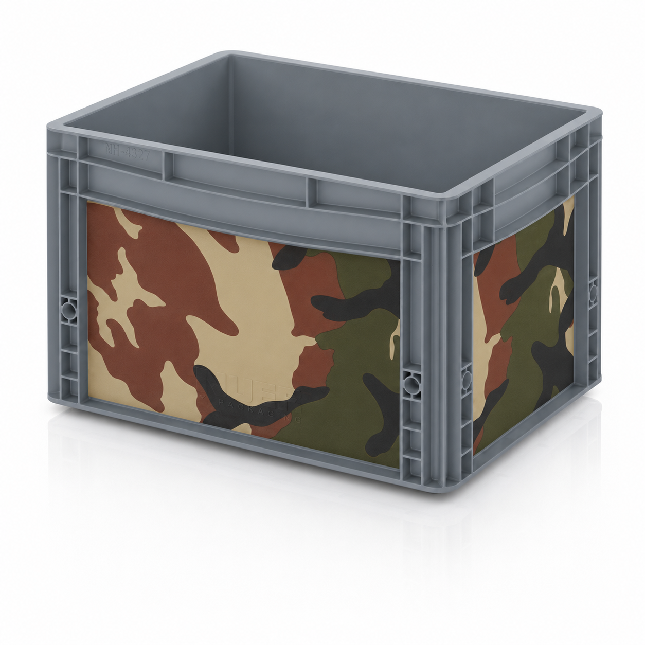 Graue Eurobox mit Camouflage Sticker-Set in Grün, Braun und Schwarz für Vanlife, Camping und Outdoor.
